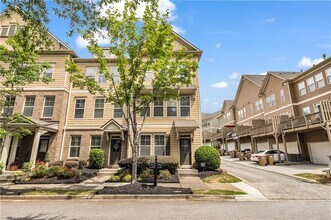 Building Photo - 501 Grove Field Ct NW