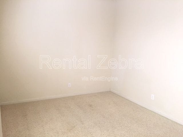 Building Photo - 1896 Edgewood Ct