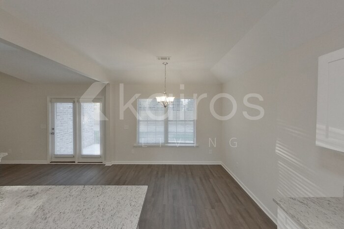 Building Photo - 553 Mt Airy Dr