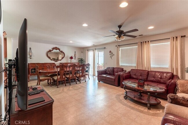 Building Photo - 14325 Coyote Valley St