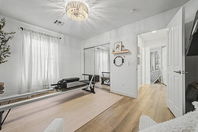 Building Photo - 15923 W Marconi Ave