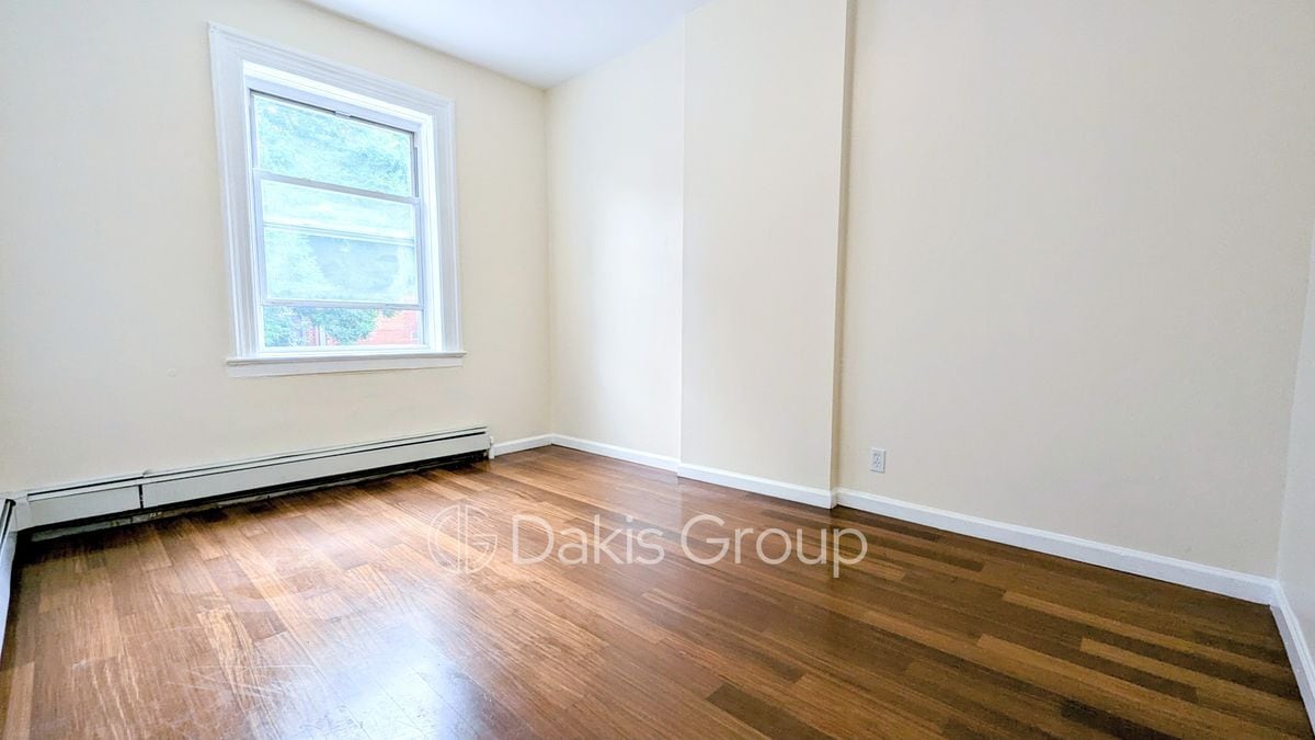 Building Photo - 12-15 31st Drive, 2