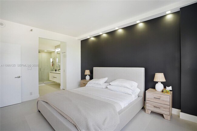 Building Photo - 19101 Mystic Pointe Dr