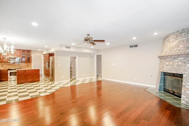 Building Photo - 1109 Noble Ridge Way