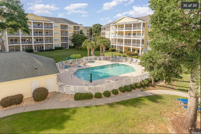 Building Photo - 601 N Hillside Dr