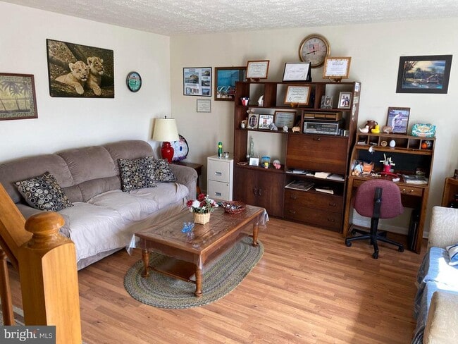 Building Photo - 532 Park Manor Cir