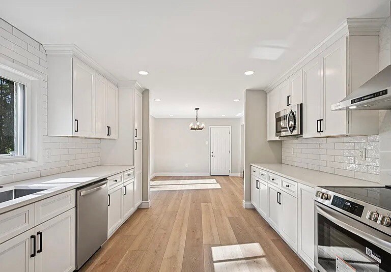 Building Photo - 711 E Butler Pike