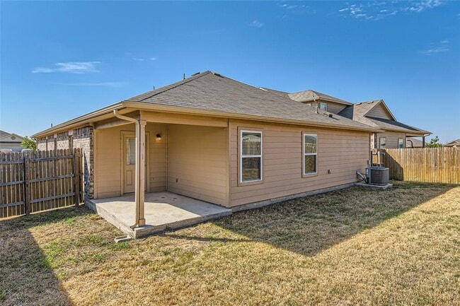 Building Photo - 5704 Montrelia Dr