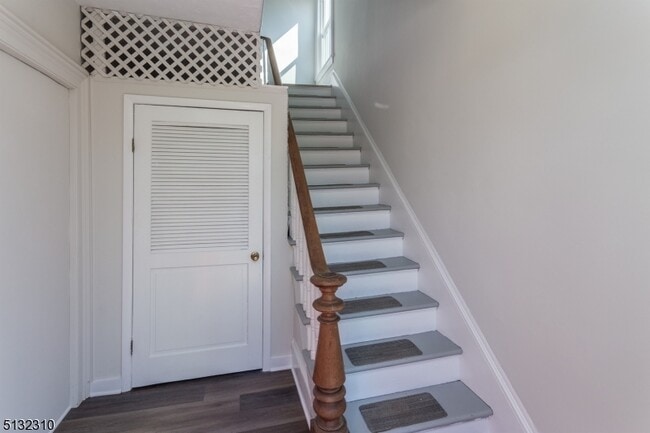 Building Photo - 211 Washington St