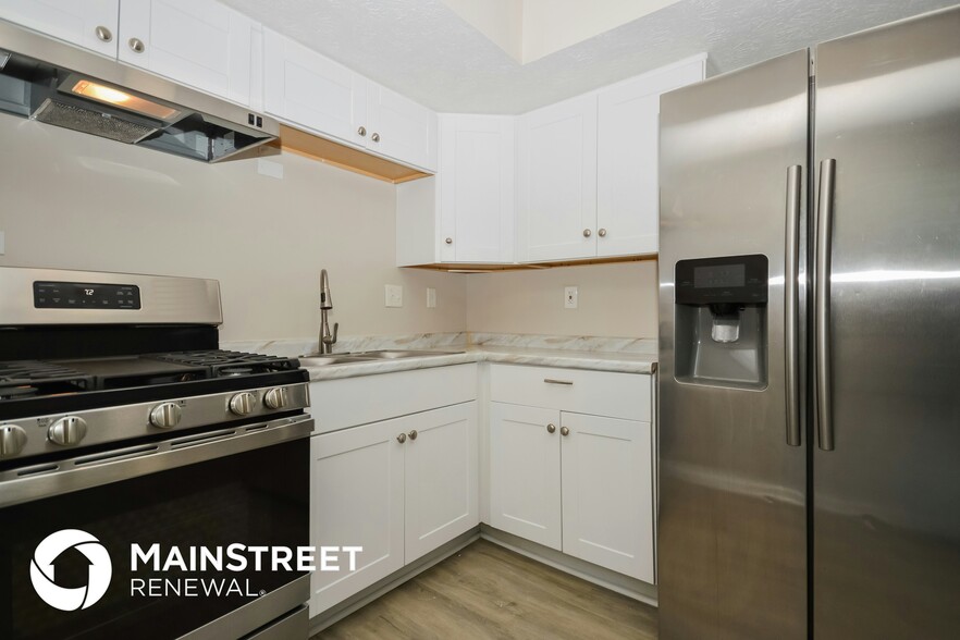 Building Photo - 2943 S Rybolt Ave