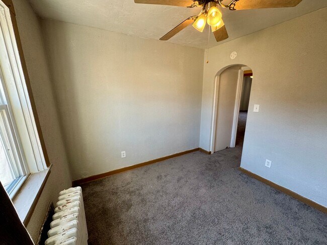 Building Photo - 732 Idlewood Ave