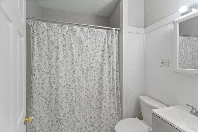 Bathroom - 2014 Highland Ave