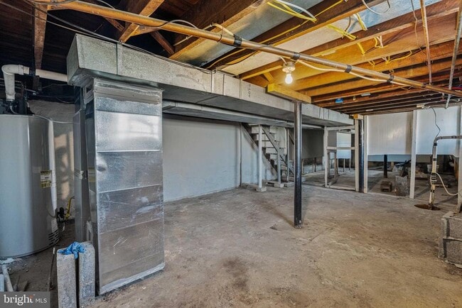 Building Photo - 601 High St