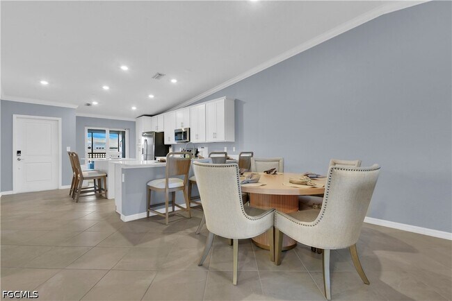 Building Photo - 14271 Heritage Landing Blvd