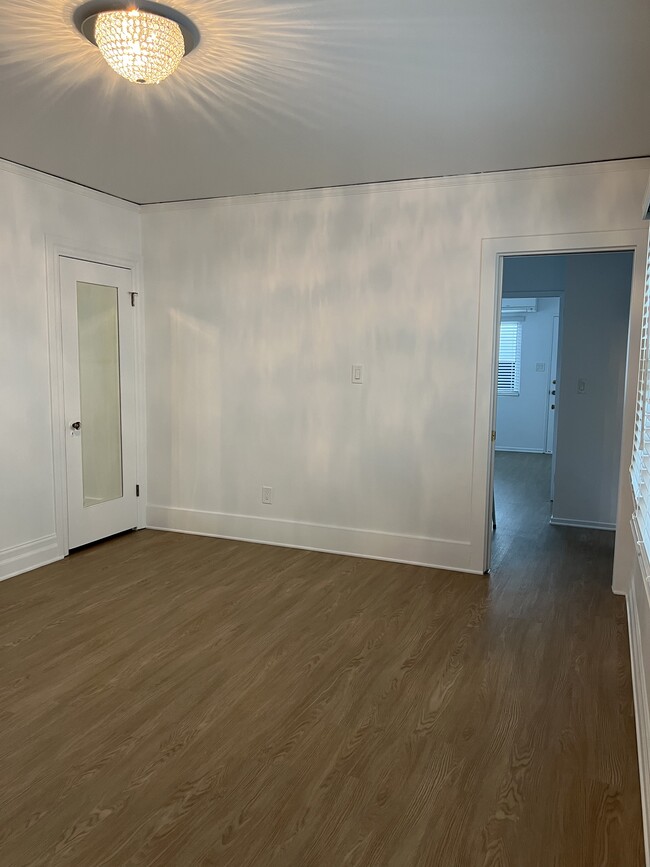 Bedroom - 1958 Carmen Ave