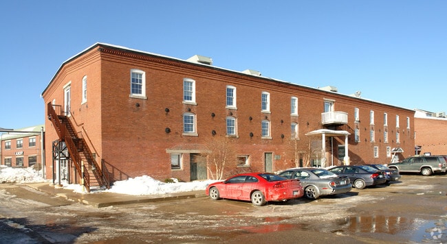 Building Photo - Frank Jones Brew Yard