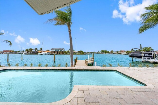 Building Photo - 520 115th Ave