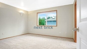 Building Photo - 4 Bed and 2.5 Bath Single-family Home is Available for Rent
