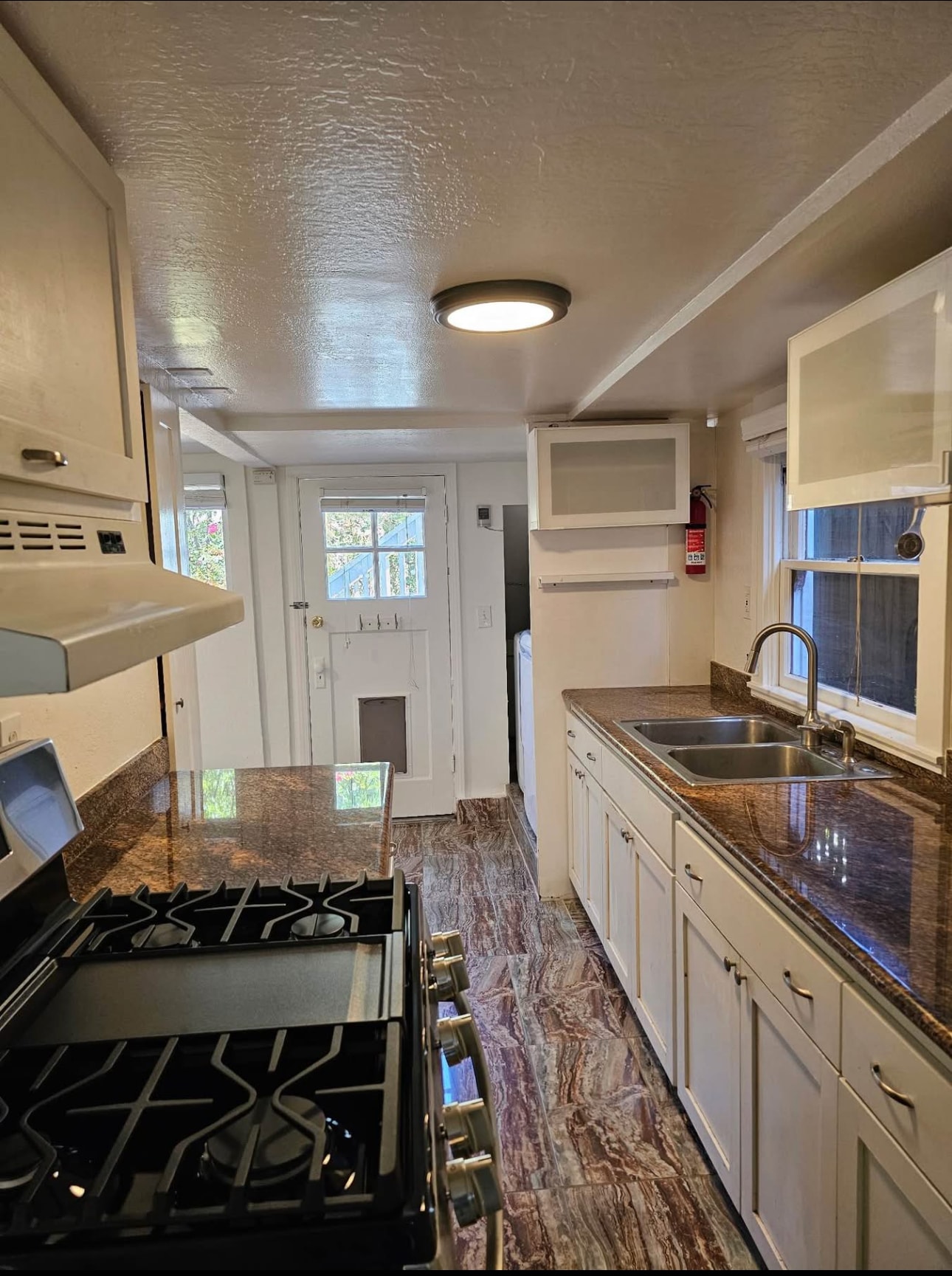 Building Photo - 2228 40th Ave