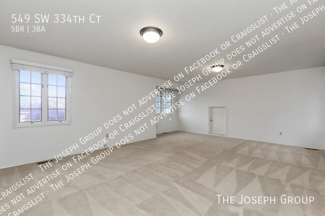 Building Photo - 549 SW 334th Ct