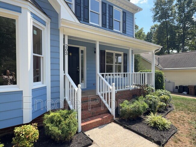 Building Photo - 203 Wood Hollow Dr