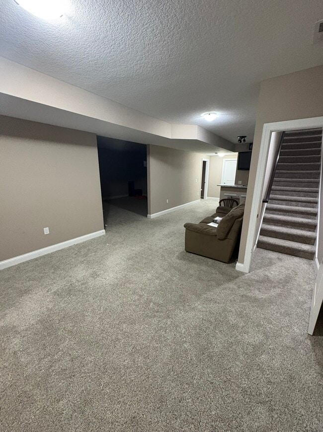 Building Photo - 5668 Prairie Grass Dr