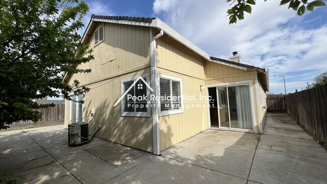 Building Photo - 8274 Golden Park Ct