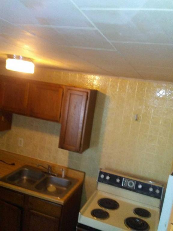 Building Photo - 308 S. Gramham Apt. 1