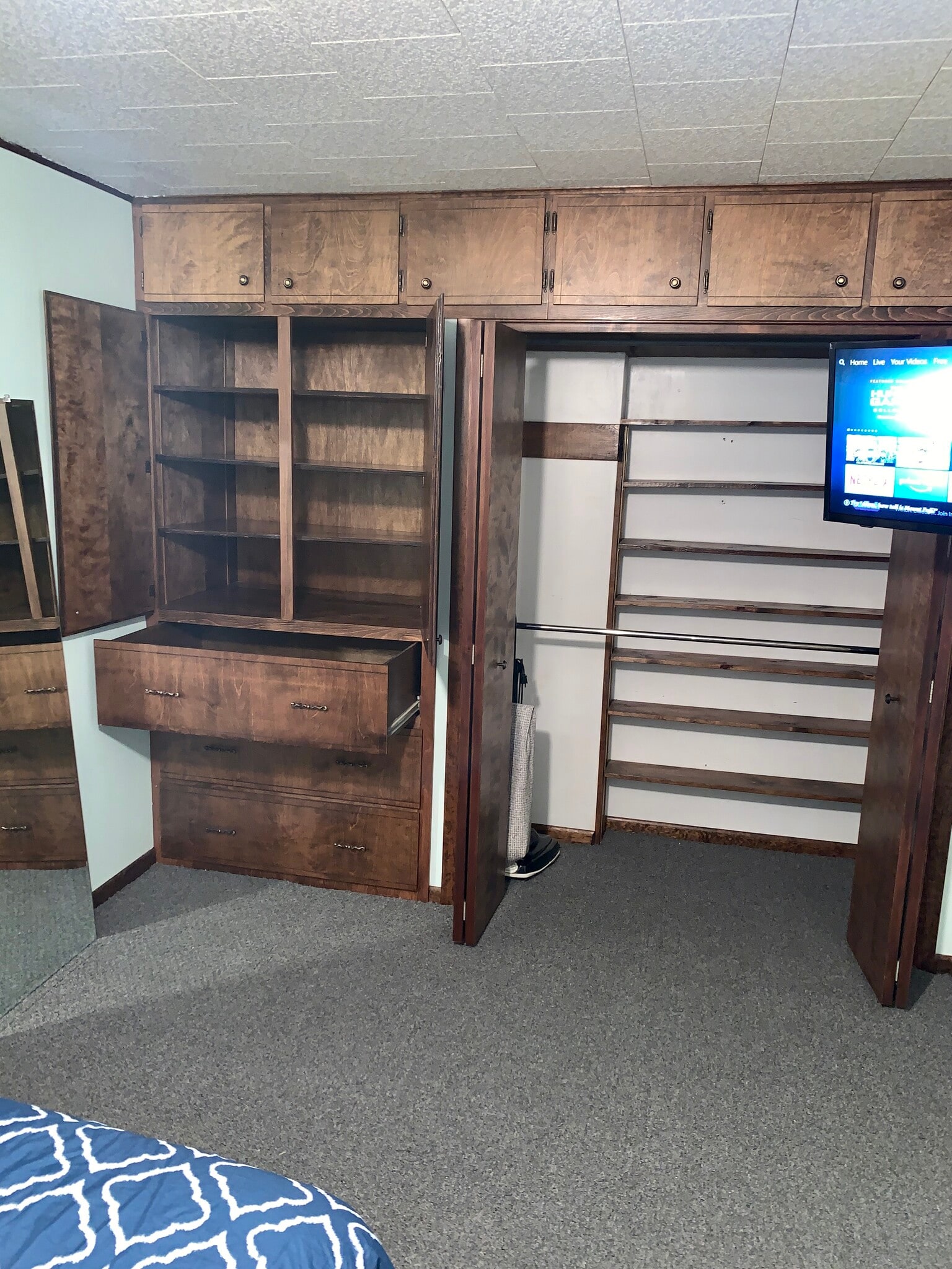 Building Photo - 1130 E Garfield St