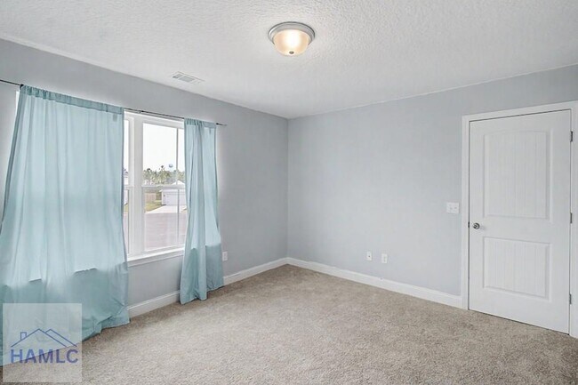 Building Photo - 76 St John's Ct