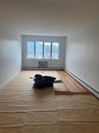 Building Photo - 65-95-95 Terrace Ct