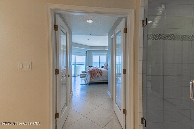 Building Photo - 1025 Jimmy Buffett Mem Hwy