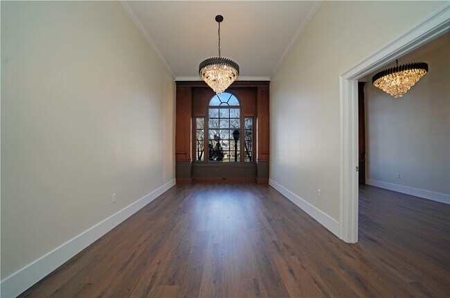 Building Photo - 184 N Main St