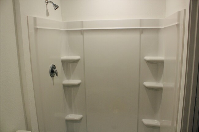 Building Photo - 1646 Gardenia Grv Ln