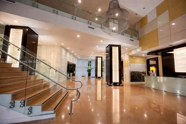 Building Photo - 2775 NE 187th St