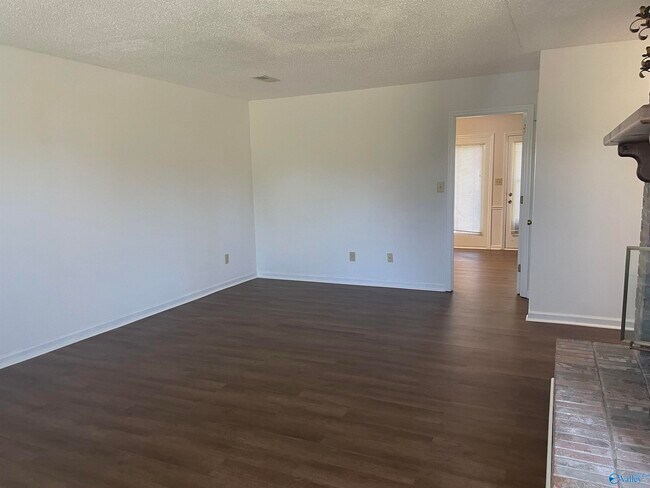 Building Photo - 6613 Steeplechase Dr NW