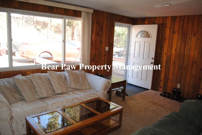 Building Photo - Cute home in Conifer!