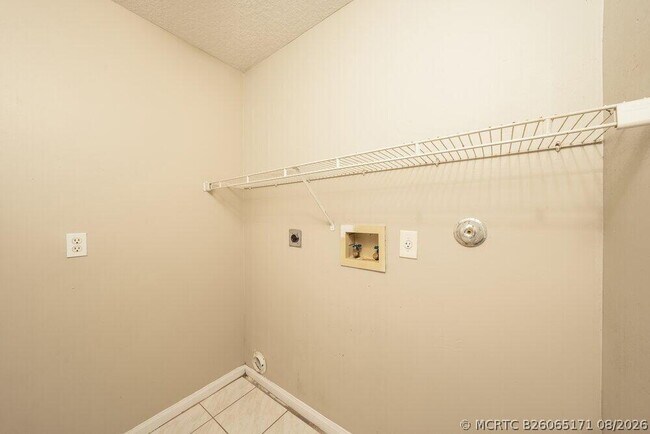 Building Photo - 23410 Serene Meadow Dr S