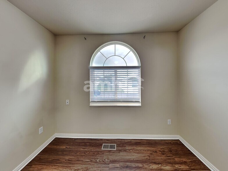 Building Photo - 3804 W 5625 S