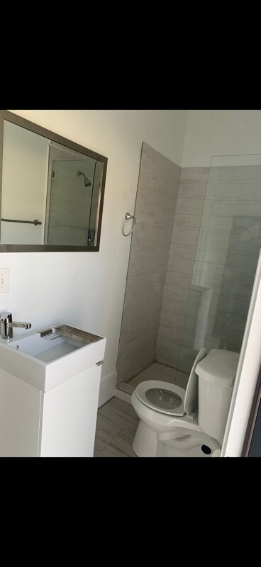 Building Photo - 3739 Almazan Dr