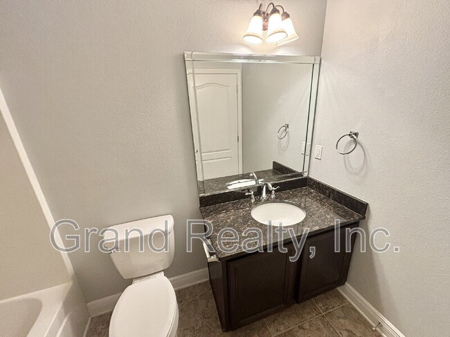 Building Photo - 5892 Dunridge Drive