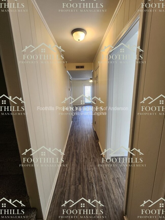 Building Photo - 203 Guthrie Rd