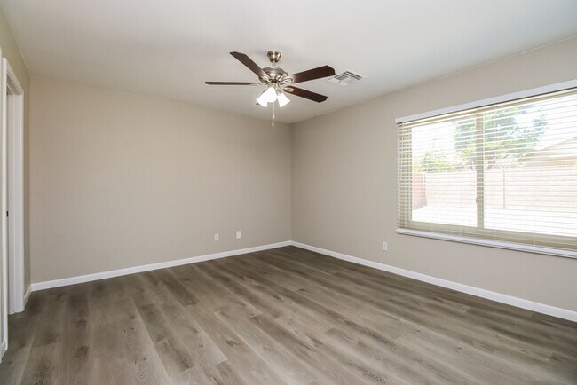 Building Photo - 11234 E Sunland Ave