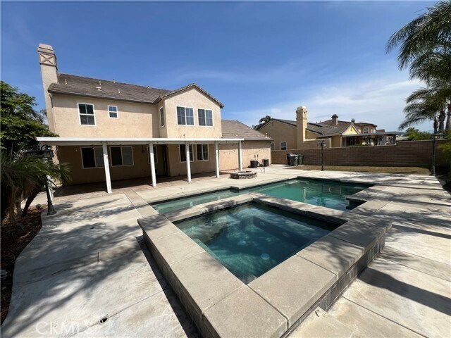 Building Photo - 8003 Bluff View Ln