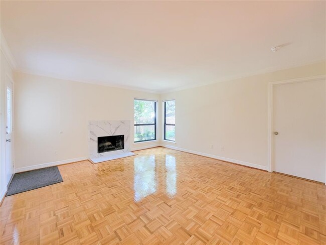 Building Photo - 1601 S Shepherd Dr