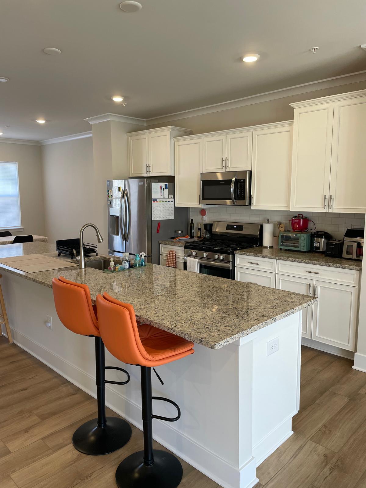 Building Photo - 1235 Greylock Ln