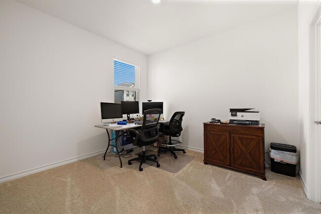 Building Photo - 106 Gracie Wy