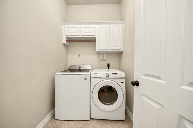 Building Photo - 13614 Ashley Run