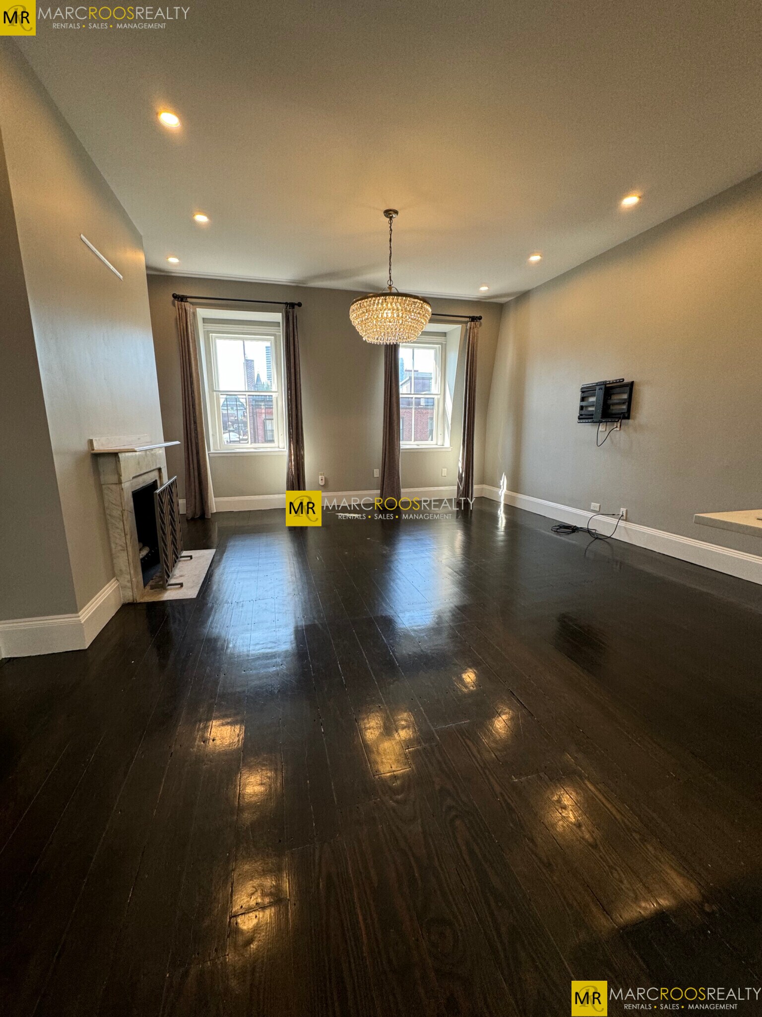 Building Photo - 267 Beacon St