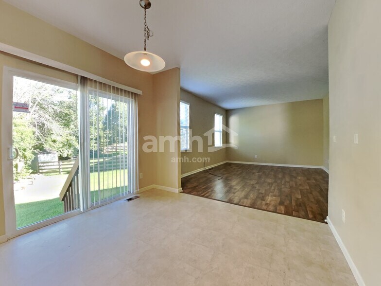 Building Photo - 2106 Prairie Clover Dr